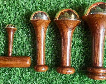 Kansa Wand Akupressur Massagegerät für Gesicht, Körper, Rücken & Fuß mit Teak Holz Griff zur Entgiftung Und Tiefen Entspannung (4er Set)