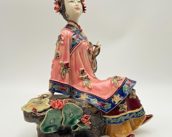 Vintage Chinese Porcelain Qing Style Dressing Resting Fan Lady Figure(Damage Fingers)