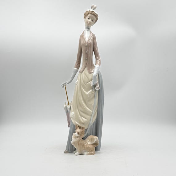 Vintage Lladró Woman With Dog Figurine #4761, Lady with Umbrella Porcelain Sculpture, Retired Lladró Figurine, Spanish Porcelain Collectible