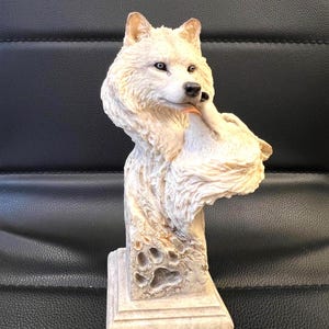 Joe Slockbower Sculpture Artic Wolf No. 38410 Devotion Mill Creek
