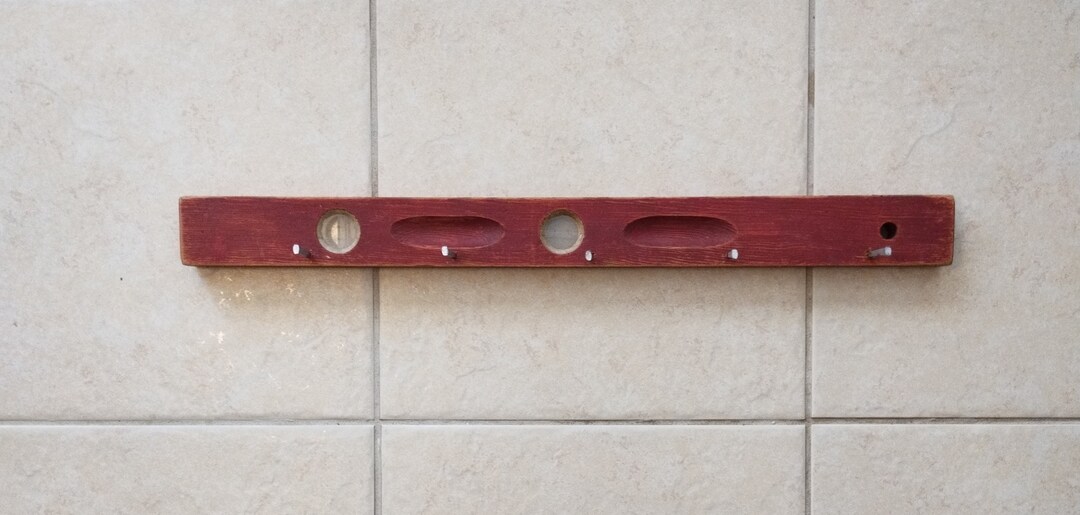 Lvl Cap Rack Antique WOODEN LEVEL Hat Rack ~ Coat Rack ~ Red ~ 5 Vintage Square ...