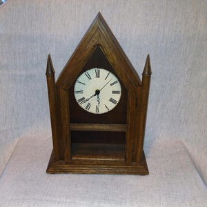 Vintage Large WOOD STEEPLE MANTEL Clock ~ Works ~ Parts only ~  fREE sHIPPING