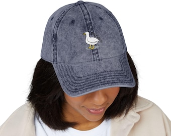 Vintage Embroidered Cap with Playful Duck Design, Casual Hat for Animal Lovers, Unique Gift for Birthdays, Summer Outfits, Outdoor Events
