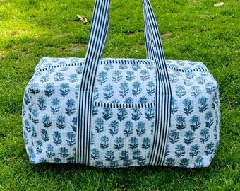 Weekender Bag for Women, Large Duffle Bags, Quilted Fabric Overnight Bag, Handmade Cotton Wash Bags, Women Travel Bag, Beach Tote For Gifts