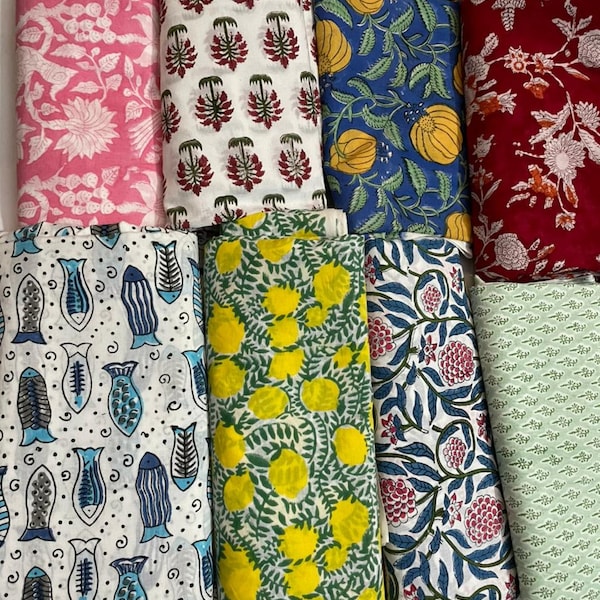 Vintage Cotton Quilt Fabric Scraps, Indian Block Print Fabric Remnants Crafts By the Pound, Quilt Fabric Scrap Bundle, Fabric Grab Bag,