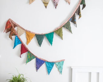 Recycled BUNTING BANNER Boho Indian Colorful Sari Bunting Garland Banner, Bunting Flags, Pennant Flags Banner, Fabric Garland Banners,