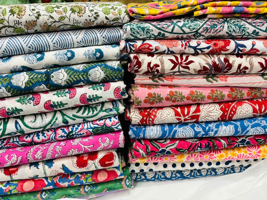 Handprinted Floral Fabrics and Cotton Scrap Bundles Vintage  display picture 1