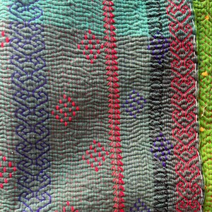 Lot de gros couettes vintage indiennes Kantha à vendre image 6