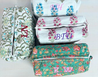Personalized Block Pattern Floral Makeup Bag Custom Gift Bridesmaid Gifts Embroidered Quilted Toiletry Pouch Travel Cosmetic Case Gift