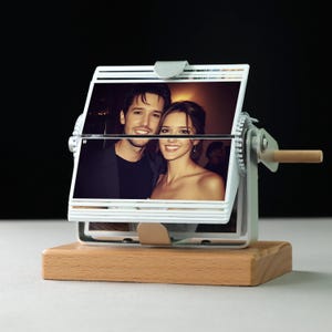 Custom Flip Book Frame Animation Machine - Photo/Video Rotating Albums, Mechanical Photo Album, Wooden Photo Frame, Valentine&#39;s Day Gifts
