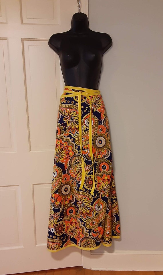 1960s paisley floral sarong/skirt/pareo wrap dres… - image 3