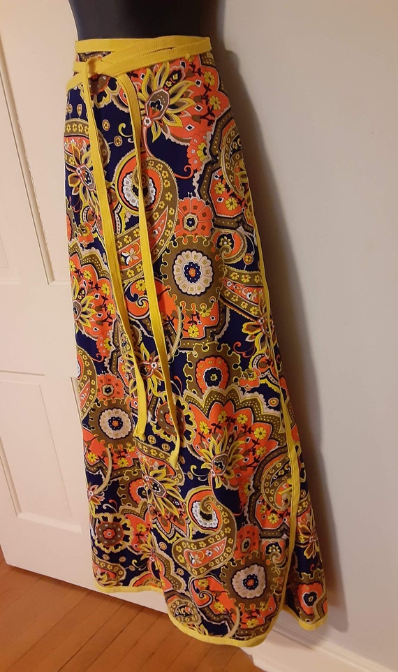 1960s paisley floral sarong/skirt/pareo wrap dres… - image 5