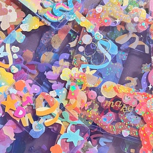Cargadores superiores de K-Pop decorados