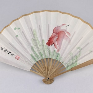 Eventail pliable peint sur les 2 faces poisson rouge papier de riz artiste peintre calligraphie