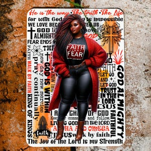 K&ouml;nnte beinhalten: Eine digitale Illustration einer Frau mit dunkler Haut und roten Haaren, die einen roten Cardigan und eine schwarze Hose tr&auml;gt. Die Frau steht vor einem wei&szlig;en Hintergrund mit einem Kreuz und den Worten "He is the way, The truth, The life" und anderem religi&ouml;sen Text.