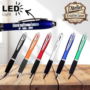 Produktbild von LED Kugelschreiber Mit Gravur – Touchpen In Silber-grün, Beleuchtete Schrift, Inkl. Gummimanschette