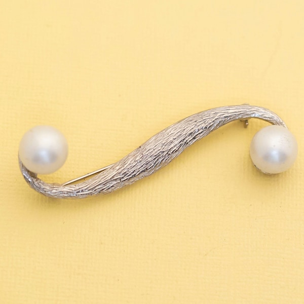 Vintage Intricate Fashionable Pearl Branch Silver Tone Brooch by DuBarry i27