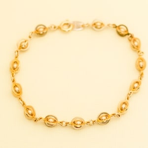 Vintage Gold Tone Bracelet 8 Inches by Avon i2