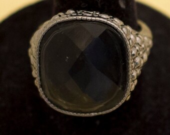 Vintage Silver Tone Gemstone Ring Size 8 1/2 by Avon i15