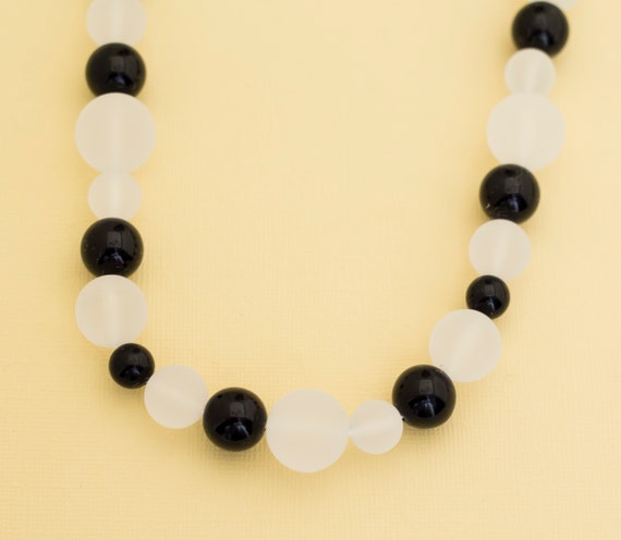 Vintage Boho Black Plastic Beaded Necklace 18 Inc… - image 1