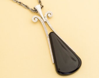 Créateur vintage | bijoux avant-gardistes | créations uniques
