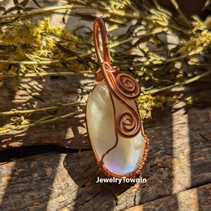 Natural Rainbow Moonstone Pendant, Blue Fire Play Moonstone Doublet Pendant, Wire Wrapped Pendant, Mother's Day Gift, Moonstone Jewelry zdjęcie 5