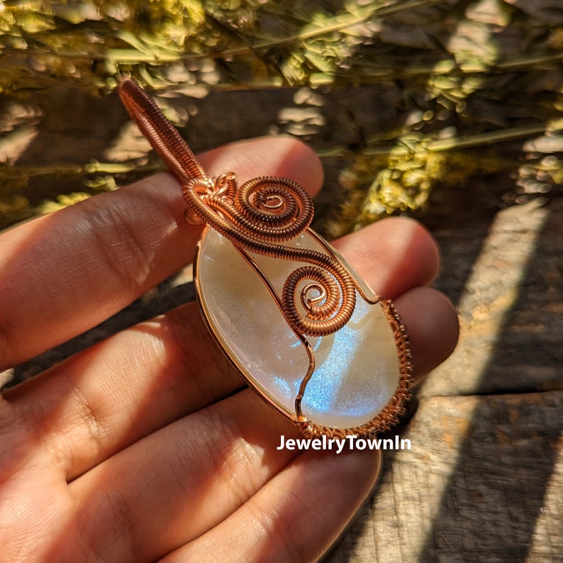 Natural Rainbow Moonstone Pendant, Blue Fire Play Moonstone Doublet Pendant, Wire Wrapped Pendant, Mother's Day Gift, Moonstone Jewelry zdjęcie 6