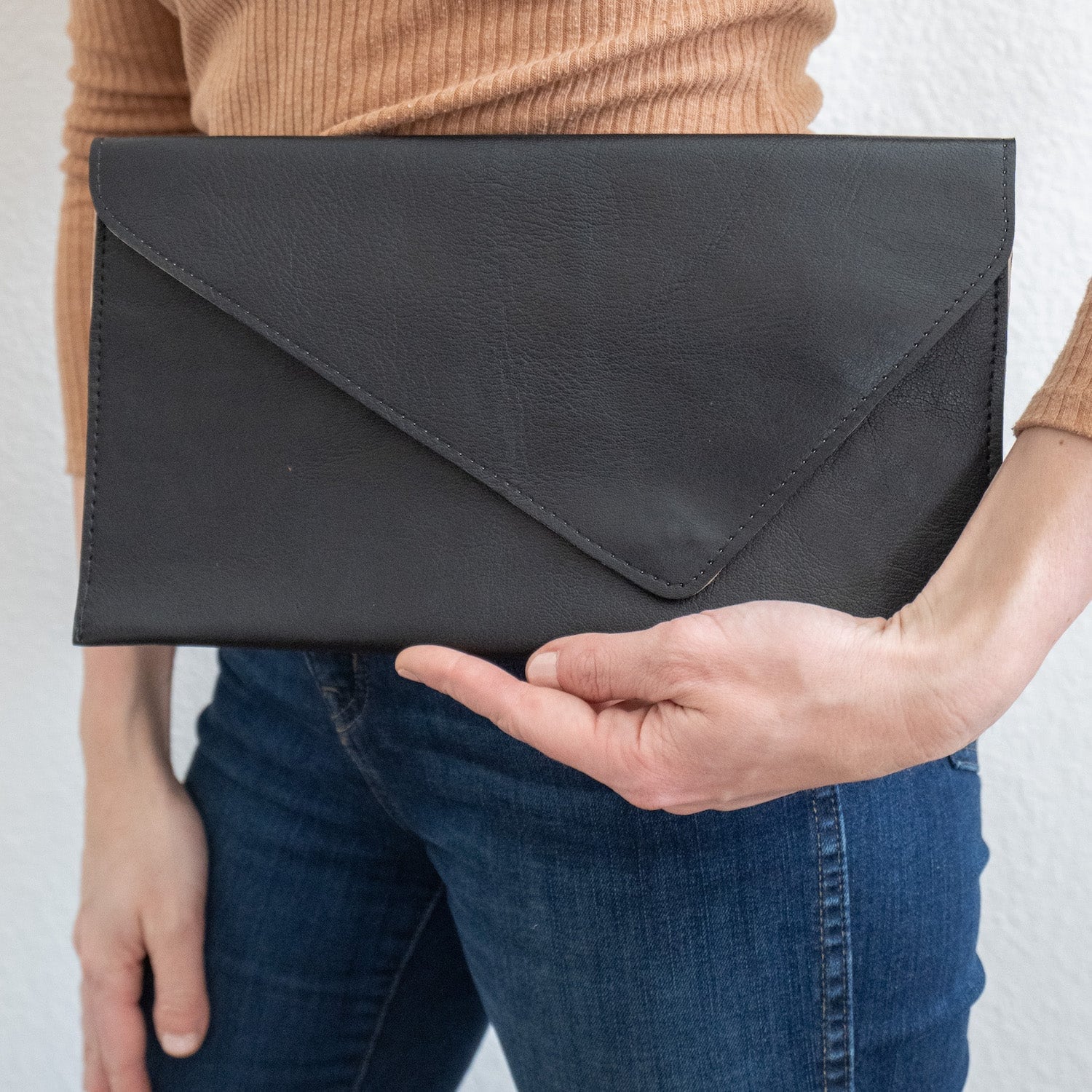 Standard Leather Envelope Clutch Bag – The Leather Satchel Co. (USA)