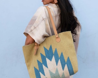 Handwoven Wool Tote Bag: Zapotec Design, Leather Straps