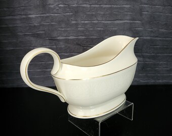 Lenox COURTYARD Gravy Boat ~American Home Collection ~ Fine China~Ivory