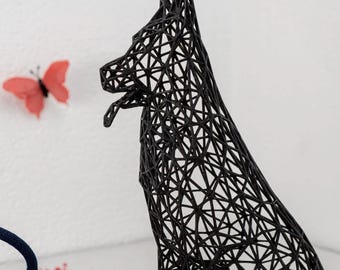 Sitting German Shepherd – Geometric 3D Resin Sculpture for Modern Home Office & Decor