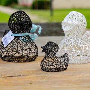 Duck figurine in unique lattice design, living room decoration, bath decoration, housewarming gift, bathroom decoration, duck sculpture