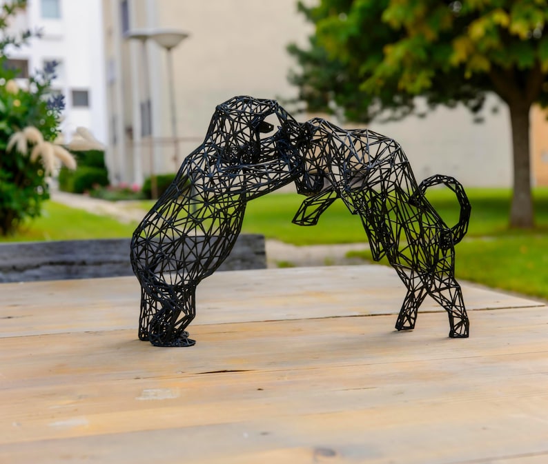Bull and Bear Statue | Black Wireframe Stock Market Sculpture | Investor, Trader and Office Gift Made in Austria imagem 1