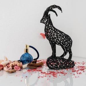 Geometric Ibex Sculpture | Black Alpine Wireframe Decor from Tyrol | Mountain Lover and Capricorn Gift bild 4