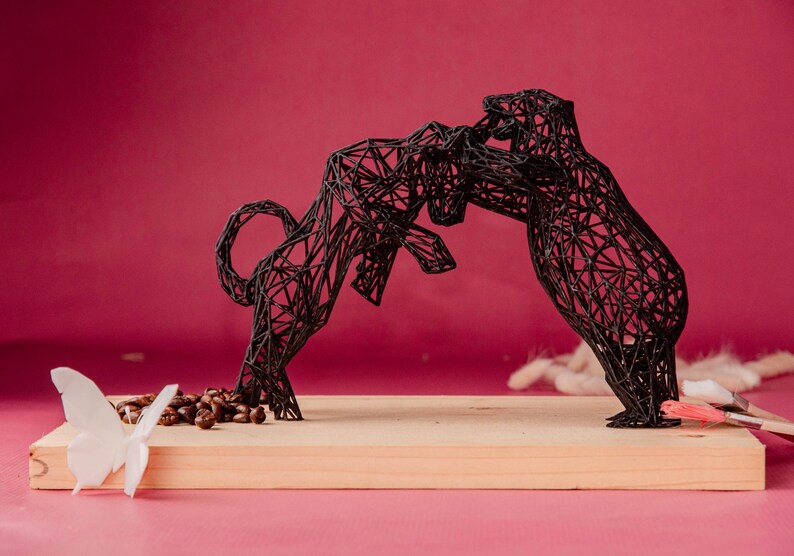 Bull and Bear Statue | Black Wireframe Stock Market Sculpture | Investor, Trader and Office Gift Made in Austria imagem 10