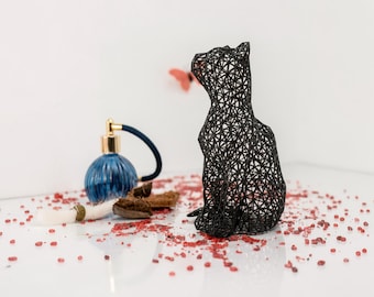 Cat Sculpture in Black Resin – Geometric Wireframe Decor