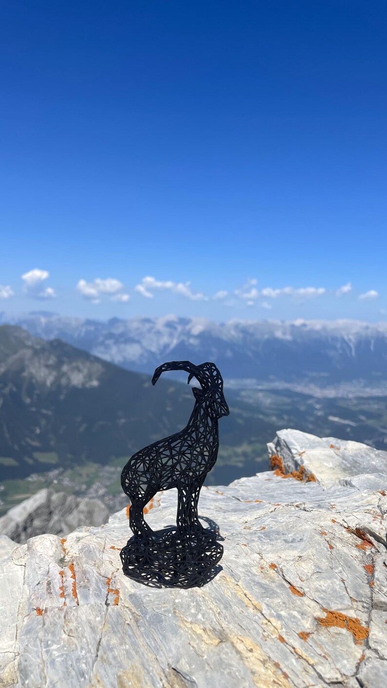 Geometric Ibex Sculpture | Black Alpine Wireframe Decor from Tyrol | Mountain Lover and Capricorn Gift bild 8