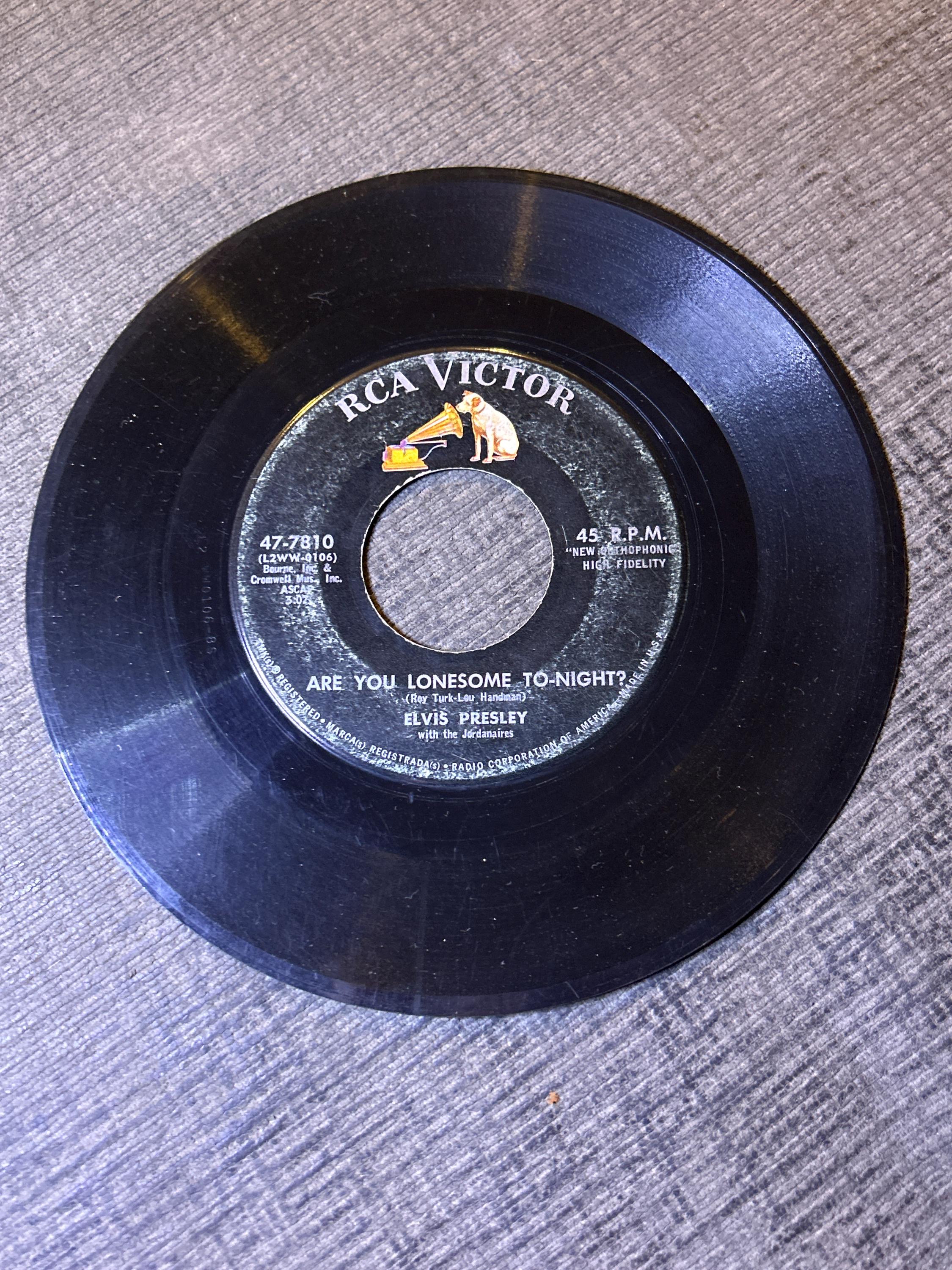 Elvis Presley 45 Record “are You Lonesome To-night/i Gotta Know” VG - Etsy