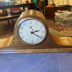 Telechron Electric Mantel Clock (Vintage)