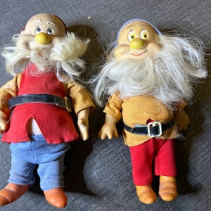 Bikin Walt Disney (2 Snow White Dwarfs) 6 inches