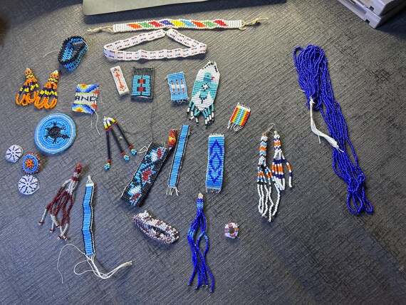Native American Beaded Collection 25 pieces