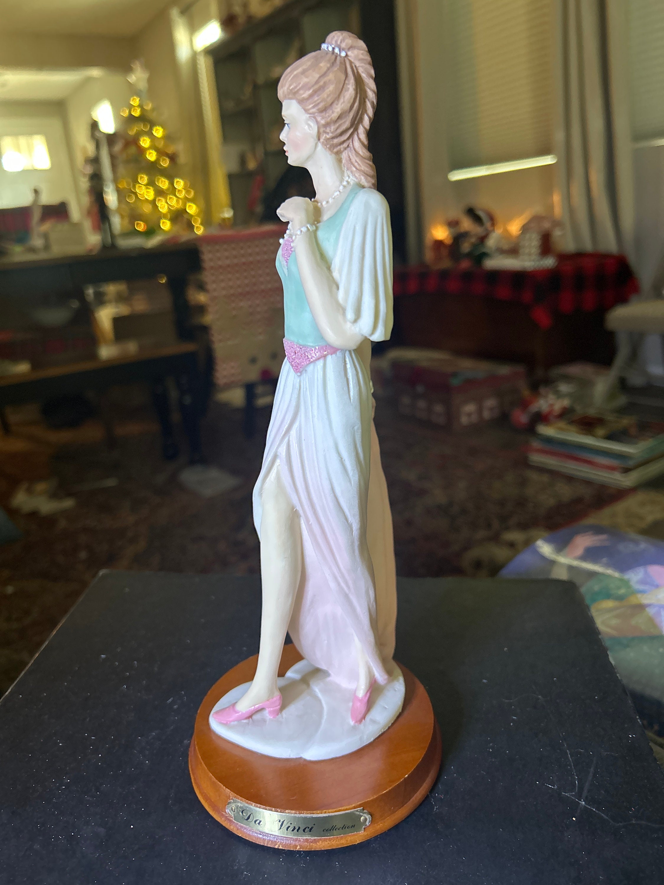 Heaven and Earth lady guard カチアゲポールセット Da Vinci Collection “elegant Lady Figurine” 11 1/2 Inches Tall - Etsy