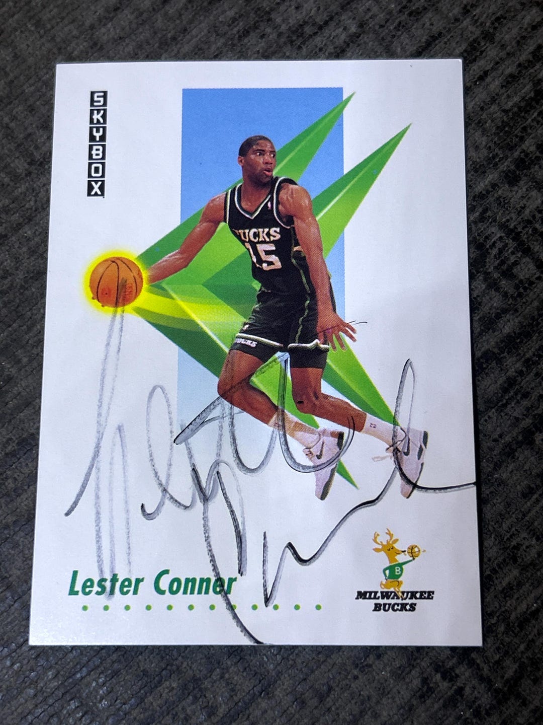 レスター・コナー 直筆サイン入り NBA カード（直筆サイン入り）本物