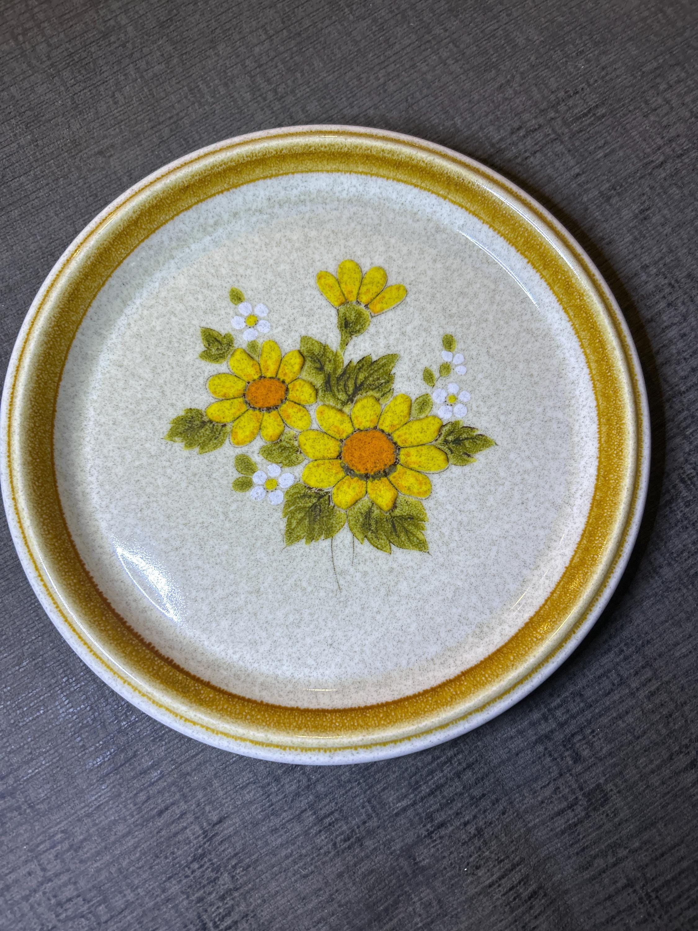 Mikasa Stone Manor “Melissa Salatteller” 20 cm (Gänseblümchen)