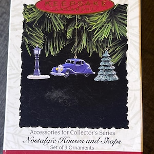 Adornos Hallmark (casas y tiendas nostálgicas) Serie 3 adornos para coleccionistas NIB