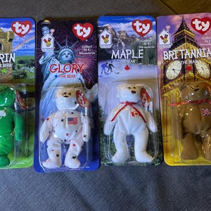 1999 DDR Teenie Beanie International Bears 4er-Set (Neu im Paket)