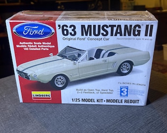 Lindbergh Model “1963 Mustang II Concept Car” 1:25th scale Factory Sealed