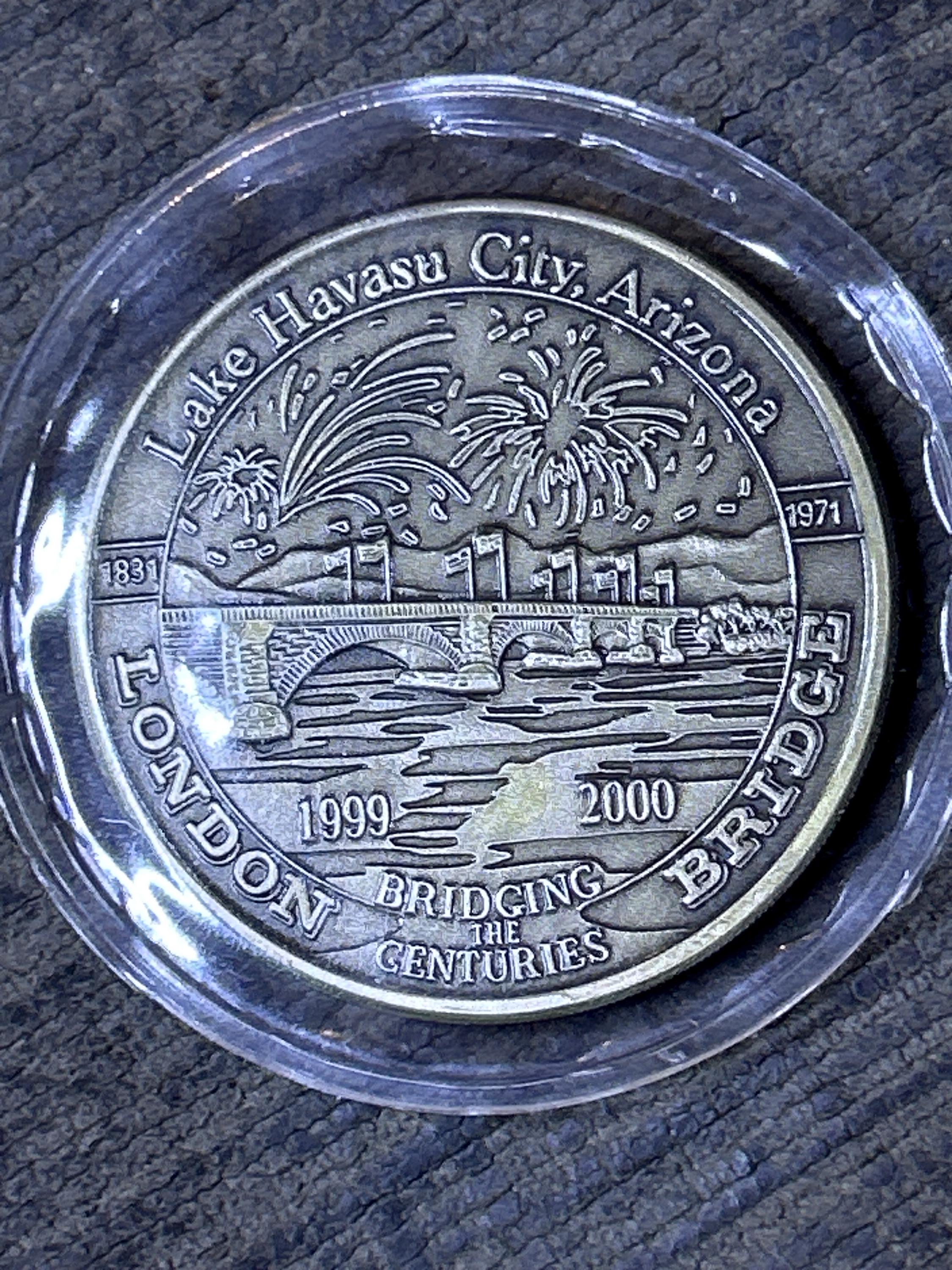 2,500円お安く!ラスト1⭕️VOLAN◎CUSTOM TWIN KEEL London Bridge Coin (lake Havasu Trade Dollar) 2000 29th Coin in