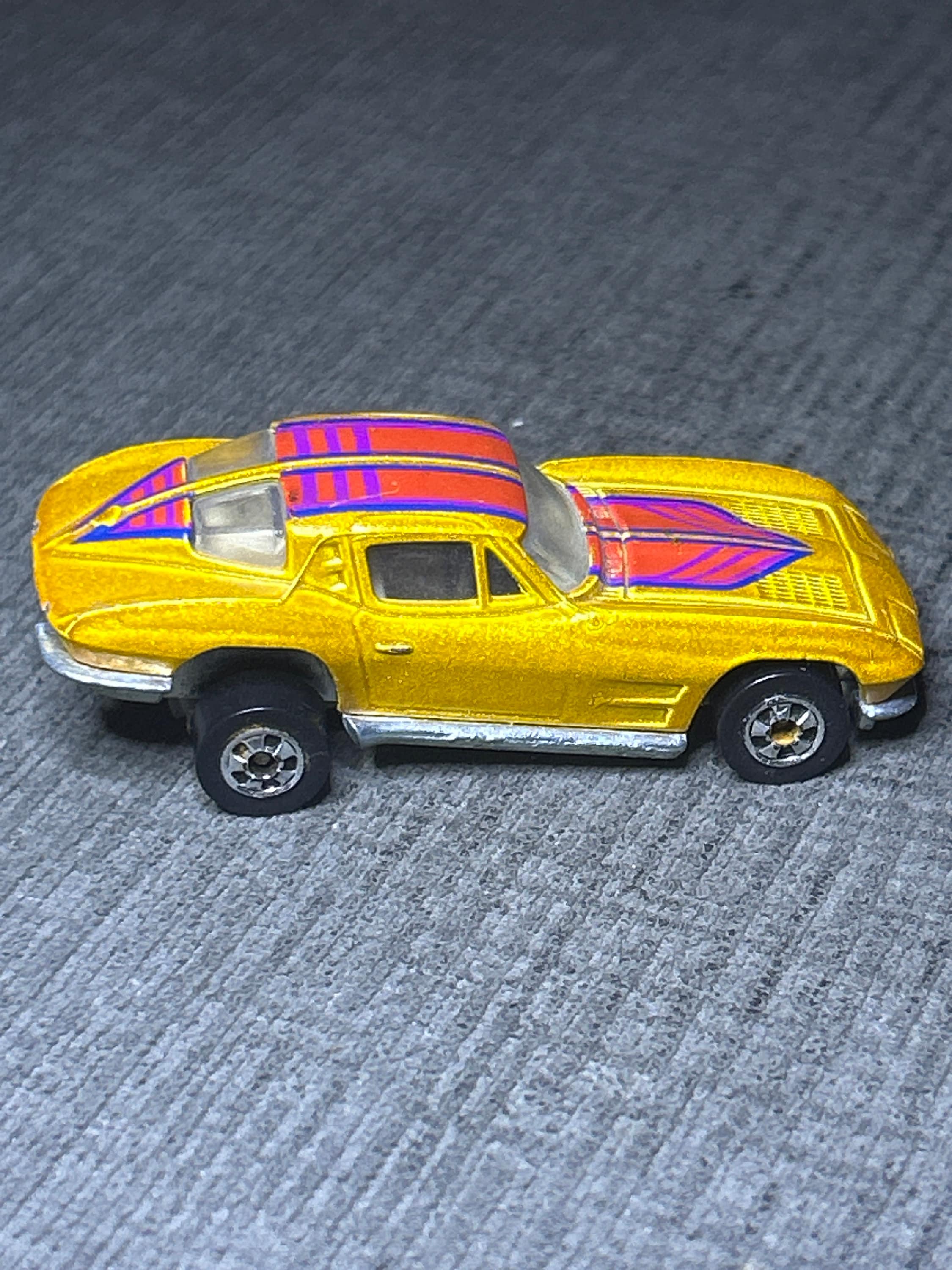 1979 Hot Wheels Hi-raker “63 Corvette Split Window” Gold-loose