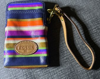 Fossil Women’s Wristlet (Striped)